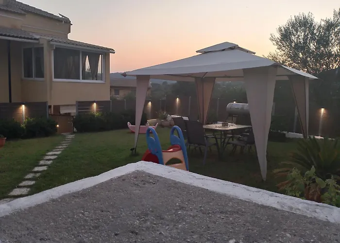 Notoshouse *